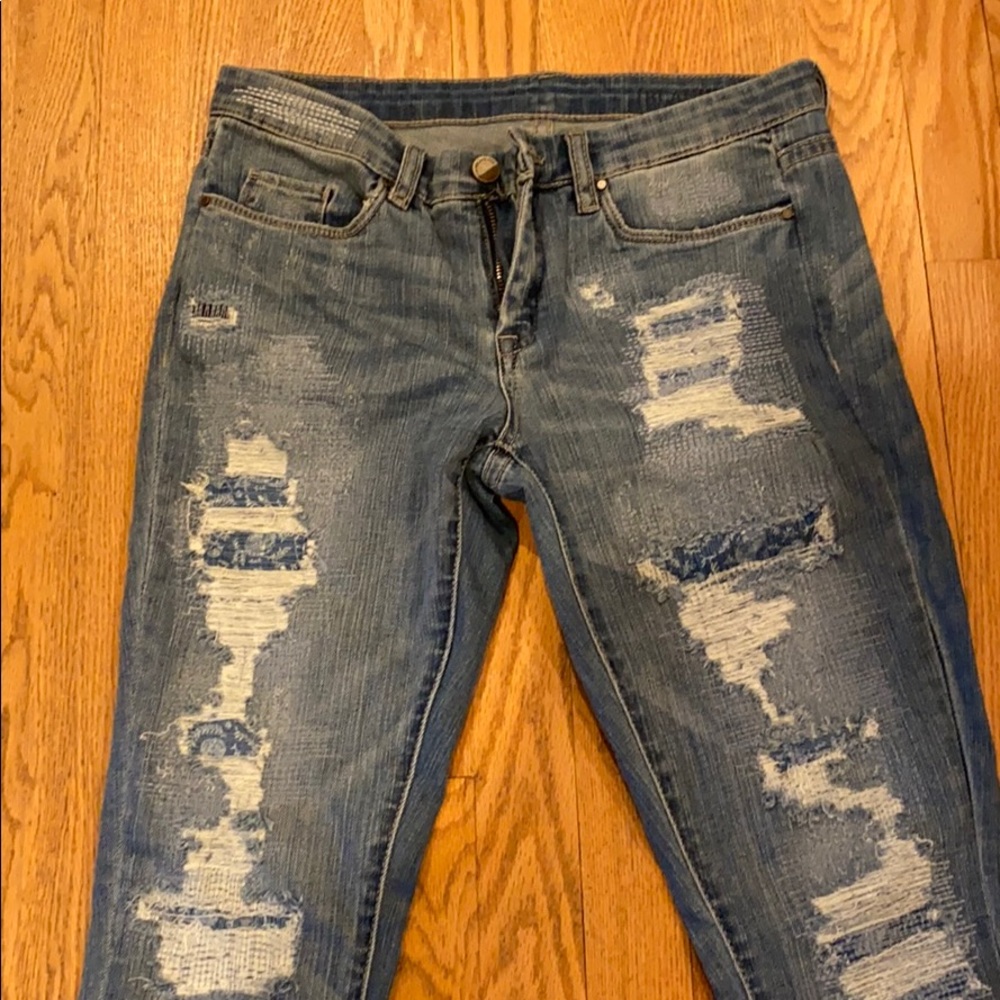 ⬇️ON SALE⬇️BLANK NYC DISTRESSED  PATCHWORK JEANS